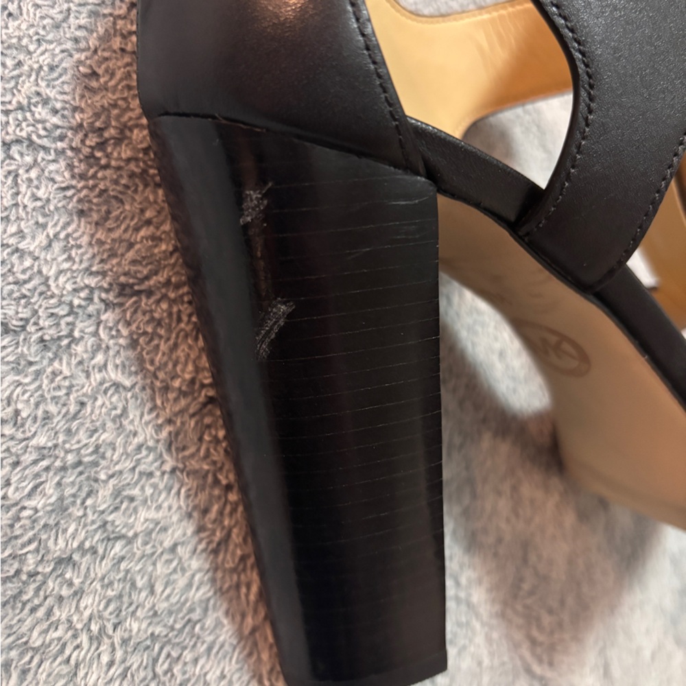 Michael Kors Black Leather Platform Heels Gold Zip Size 7M Classic Dress Sandals - Picture 6 of 6